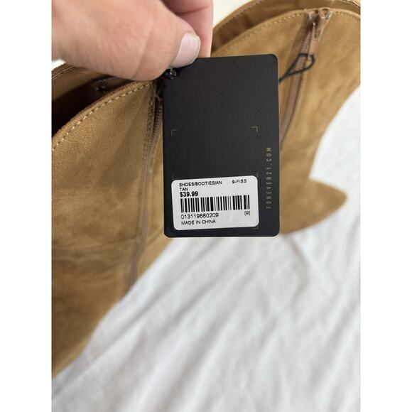 New Forever 21 Size 9 Camel Brown Faux Suede Pointed Toe Ankle Cowgirl Booties - Picture 7 of 11